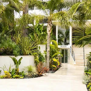Staybridge - Centre By Ihg 4* Cannes